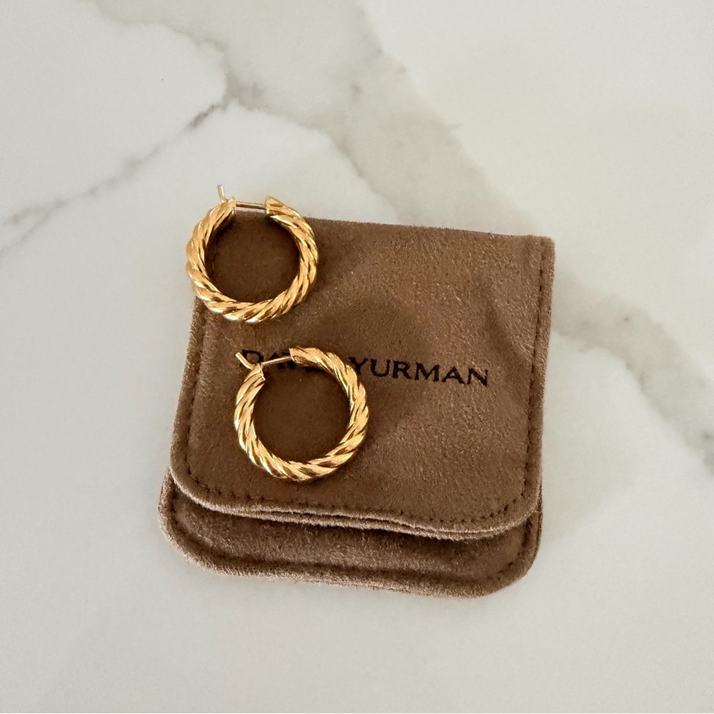 David Yurman sculpted cable hoop earrings - Picture 2 of 3